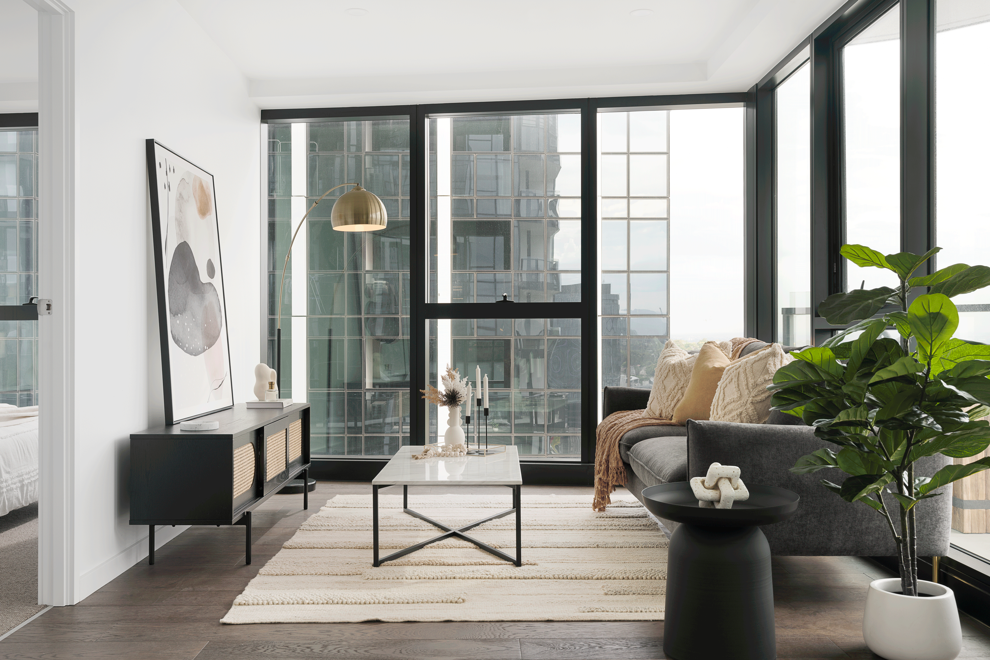 Panorama Apartment — image 16